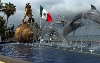 Dolphins Mazatlan - Julio's adventures Tours